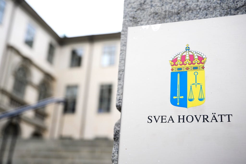 Åklagare döms för sekretessbrott Åklagare döms för sekretessbrott